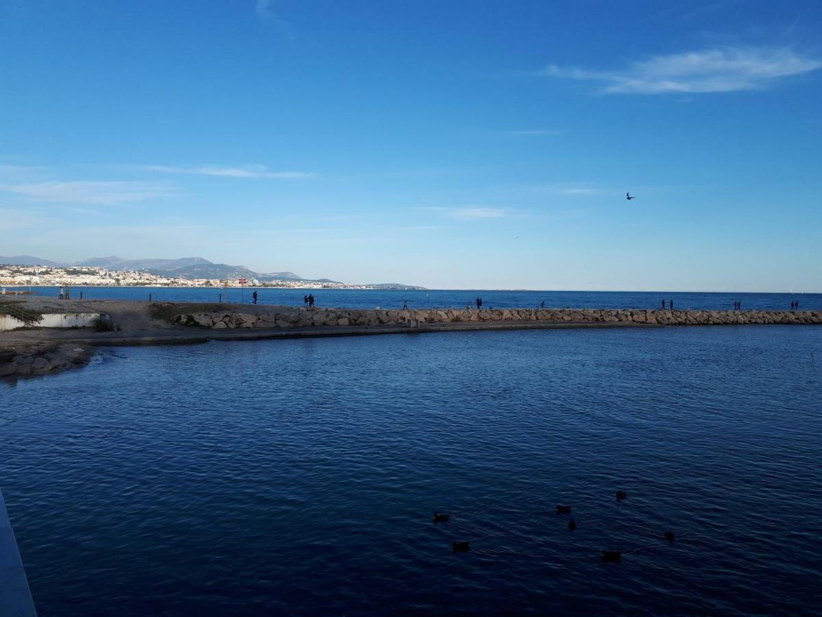 F2 Immeuble Les Pieds Dans L'Eau Apartment Villeneuve-Loubet Luaran gambar